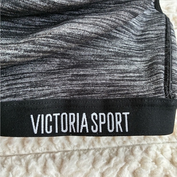 Victoria Sport Gray Zip-Front Sports Bra - Picture 3 of 6